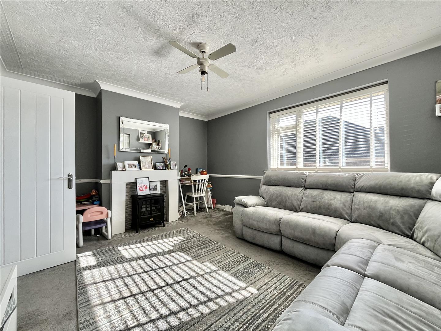 3 bed property in Mount Road, Hastings